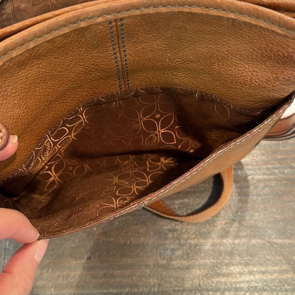 Brown leather fossil crossbody purse. Used in great condition! - Picture 5 of 5